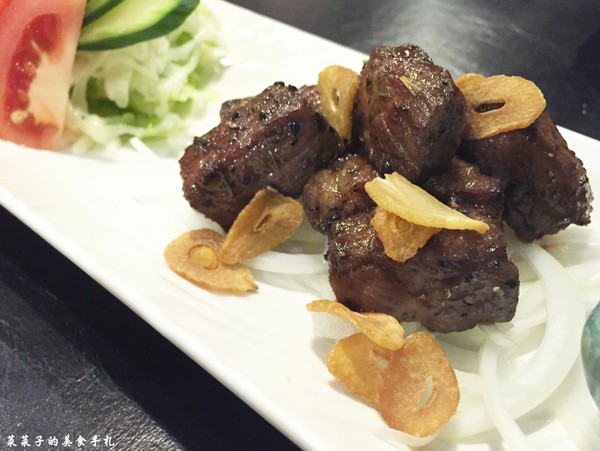 鑫日式料理：[台北中山]鑫日式料理|$1,200、$1,500無菜單日式料理|驚奇出奇不意的創意菜色|近捷運中山國中、南京復興站