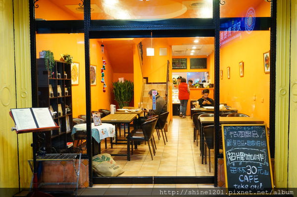 【板橋府中站餐廳】花園廚房牛排義式料理.用原味給你健康好味道