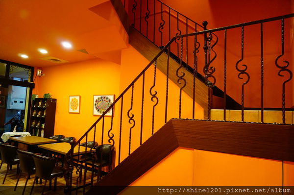 【板橋府中站餐廳】花園廚房牛排義式料理.用原味給你健康好味道