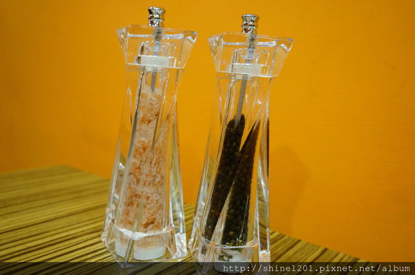 【板橋府中站餐廳】花園廚房牛排義式料理.用原味給你健康好味道