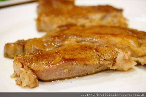 【板橋府中站餐廳】花園廚房牛排義式料理.用原味給你健康好味道