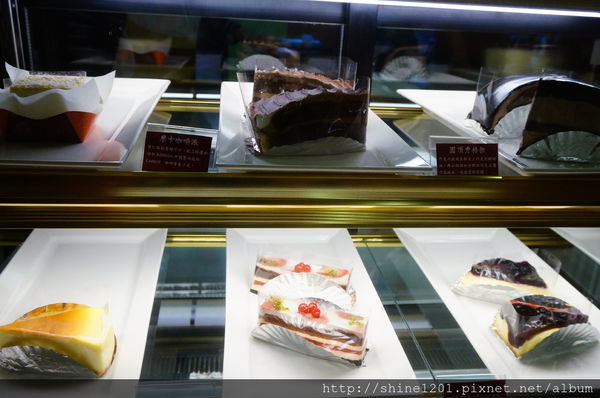 【板橋府中站餐廳】花園廚房牛排義式料理.用原味給你健康好味道