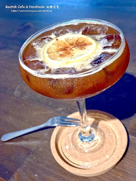 Beatnik Cafe:【台北大安區咖啡/手作下午茶甜點】中式刈包創意吃 ✿✿ Beatnik Cafe & Handmade 比特尼克 ✿✿ (完整菜單)