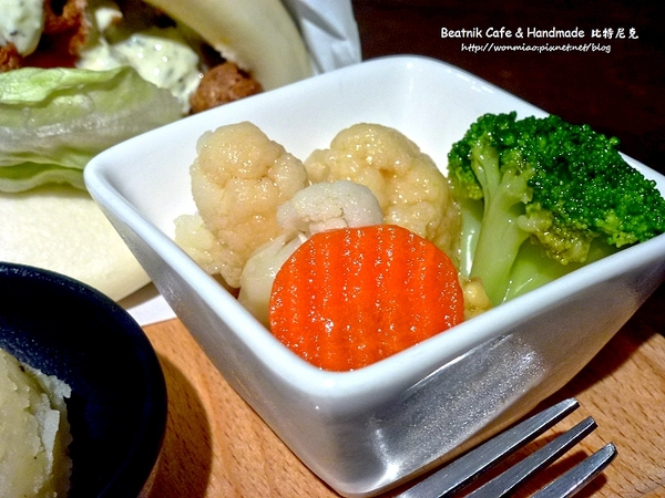 Beatnik Cafe:【台北大安區咖啡/手作下午茶甜點】中式刈包創意吃 ✿✿ Beatnik Cafe & Handmade 比特尼克 ✿✿ (完整菜單)