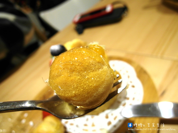 小原咖啡:〖台中│美食〗小原咖啡 ❤ 超吸睛泡芙塔,每日限量發售~即日起至2/7,凡點兩款手作甜點,即贈法國KUSMI茶一壺唷!!