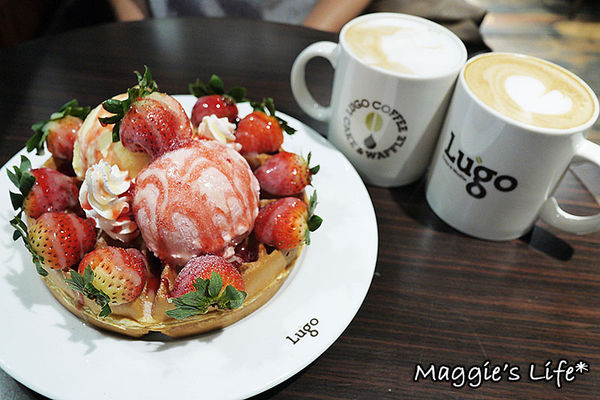 Cafe Lugo(微風忠孝店)：台北下午茶。捷運忠孝敦化【Café Lugo】韓國人氣咖啡店◆咖啡。鬆餅。漢堡。下午茶。甜點餐廳