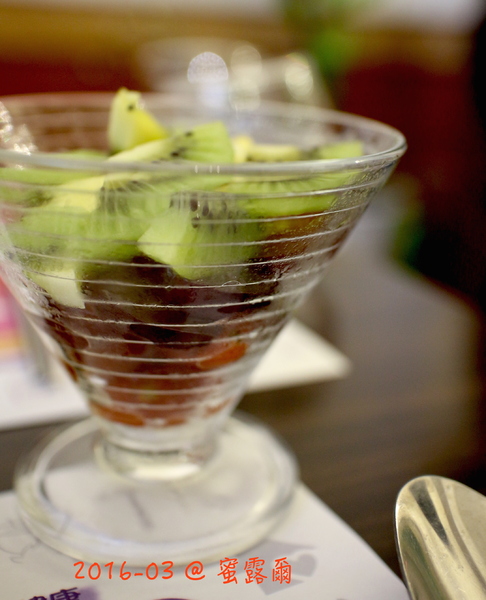 蜜露爾：（台南。中西區美食）『蜜露爾』平價美味，餐點現點現做，值得等待！！