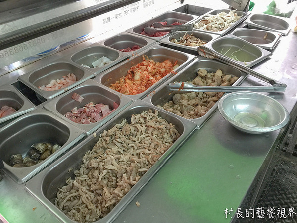 梁泰山食堂:【食記】{高雄。小港區}高雄捷運。小港站梁泰山食堂。用心炒好飯專業級炒飯