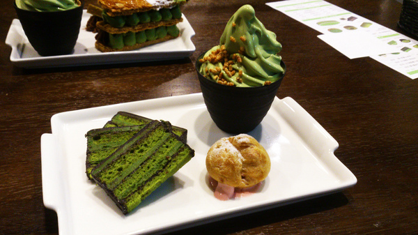 三星園抹茶‧日本茶專賣店(宇治商船)：『台中||西區』超魅力限量山城御判燒，老闆快來兩份！-三星園抹茶·日本茶專賣店