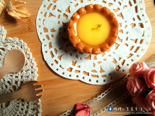 卷卷蛋糕：〖宅配│美食〗卷卷蛋糕 ❤ 堅果塔、檸檬塔、乳酪塔、巧克力塔、季節限定草莓塔，還有戚風蛋糕!!甜點下午茶&伴手禮人氣首選!!