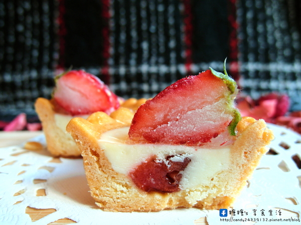 卷卷蛋糕：〖宅配│美食〗卷卷蛋糕 ❤ 堅果塔、檸檬塔、乳酪塔、巧克力塔、季節限定草莓塔，還有戚風蛋糕!!甜點下午茶&伴手禮人氣首選!!