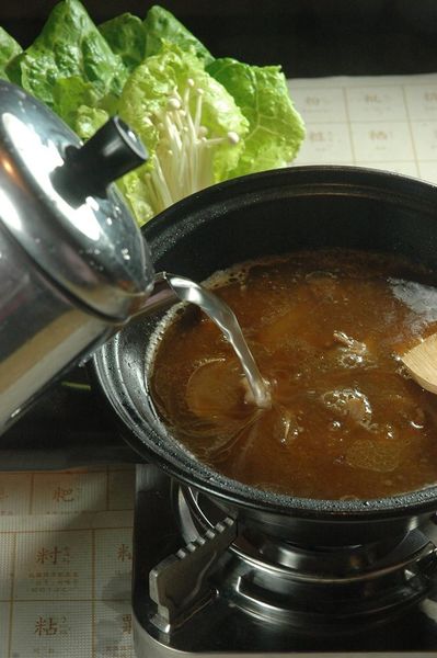 10589026_1482258448686874_1064199970_n