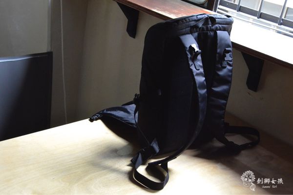 京九背負系統機能包包14.jpg