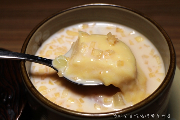有財號:中和美食『有財号』手打麵/丼飯/小吃/近環球購物中心餐廳
