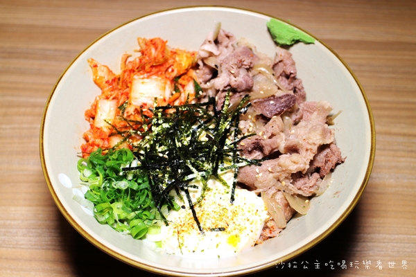 有財號:中和美食『有財号』手打麵/丼飯/小吃/近環球購物中心餐廳