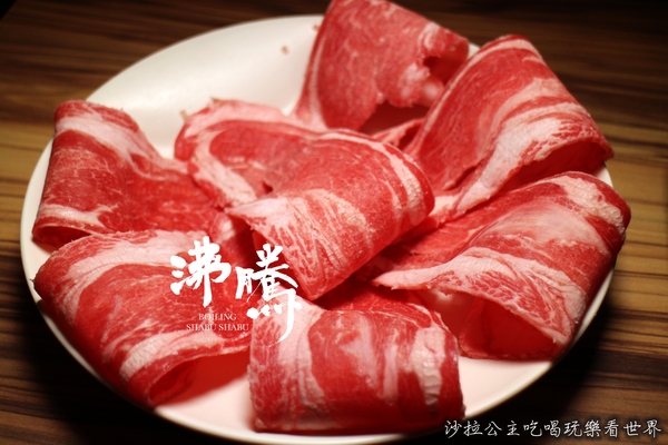 沸騰 Boiling Shabu Shabu：永和.頂溪火鍋『沸騰 Boiling Shabu Shabu』肉食族的涮涮鍋