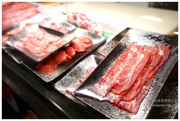 京宴屋涮涮鍋：溫體牛肉鴛鴦鍋吃到飽【京宴屋涮涮鍋】