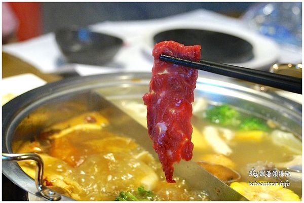 京宴屋涮涮鍋：再訪C/P值爆表【京宴屋溫體牛吃到飽】