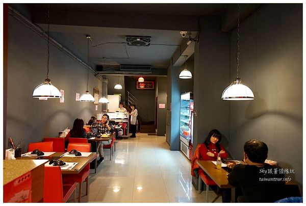 京宴屋涮涮鍋：溫體牛肉鴛鴦鍋吃到飽【京宴屋涮涮鍋】