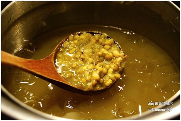 京宴屋涮涮鍋：再訪C/P值爆表【京宴屋溫體牛吃到飽】