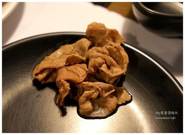 京宴屋涮涮鍋：溫體牛肉鴛鴦鍋吃到飽【京宴屋涮涮鍋】