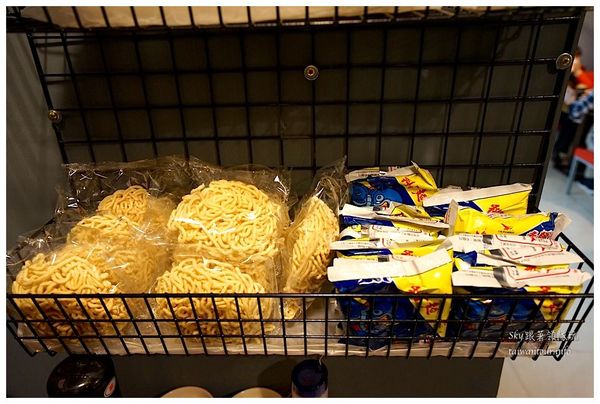 京宴屋涮涮鍋：溫體牛肉鴛鴦鍋吃到飽【京宴屋涮涮鍋】