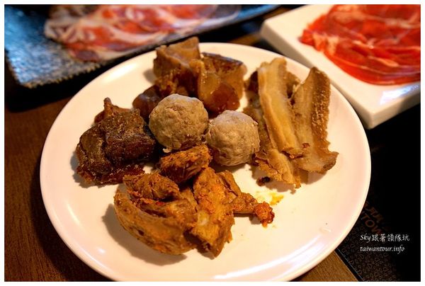 京宴屋涮涮鍋：溫體牛肉鴛鴦鍋吃到飽【京宴屋涮涮鍋】