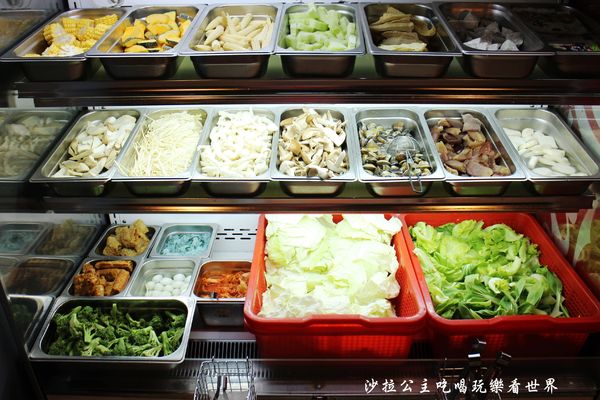 京宴屋涮涮鍋:板橋火鍋吃到飽『京宴屋』溫體牛吃到飽