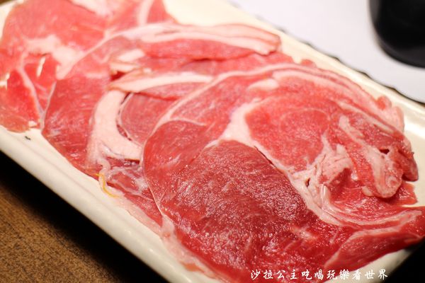 京宴屋涮涮鍋:板橋火鍋吃到飽『京宴屋』溫體牛吃到飽