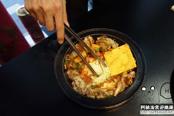 【新北韓式】劉震川日韓風味鍋‬-新式吃法!韓式烤肉加個人火鍋，兩種美味一次滿足!．新莊美食/部隊鍋/煎餅/炸雞/烤肉