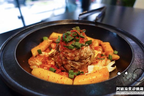 【新北韓式】劉震川日韓風味鍋-新吃法!韓式銅盤烤肉加火鍋，可獨享可分享，兩種美味一次滿足．新莊美食/火烤兩吃/煎餅/炸雞/部隊鍋