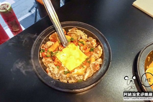 【新北韓式】劉震川日韓風味鍋‬-新式吃法!韓式烤肉加個人火鍋，兩種美味一次滿足!．新莊美食/部隊鍋/煎餅/炸雞/烤肉