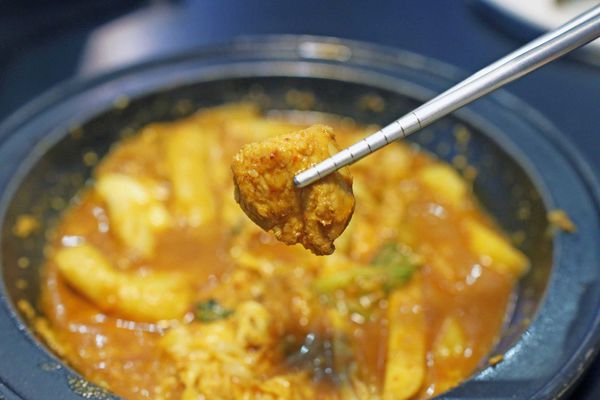 【新莊餐廳】劉震川日韓大食館-韓式料理火烤兩吃個人火鍋