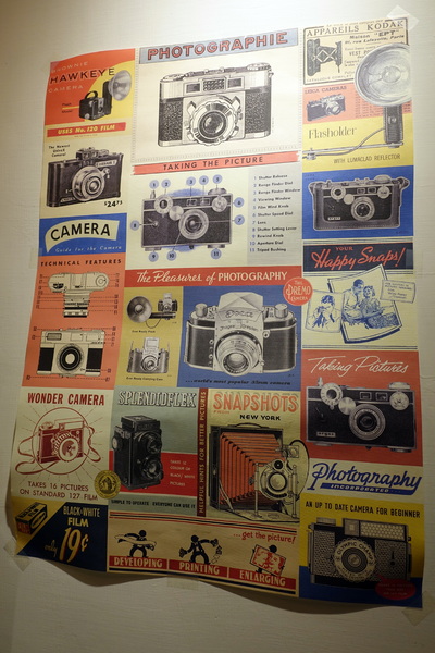 找地方坐Have a Seat:(胖樺食記)捷運中山站提供美味咖哩與好喝飲品的「找地方坐Have a Seat」。寧靜愉悅的慵懶空間。