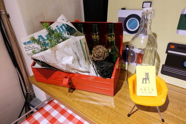 找地方坐Have a Seat:(胖樺食記)捷運中山站提供美味咖哩與好喝飲品的「找地方坐Have a Seat」。寧靜愉悅的慵懶空間。