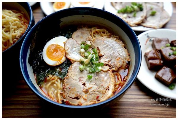 九湯屋拉麵(竹東店):C/P值爆表【九湯屋拉麵-竹東店】(食尚玩家介紹)