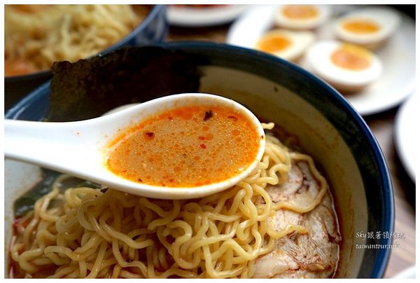 九湯屋拉麵(竹東店):C/P值爆表【九湯屋拉麵-竹東店】(食尚玩家介紹)