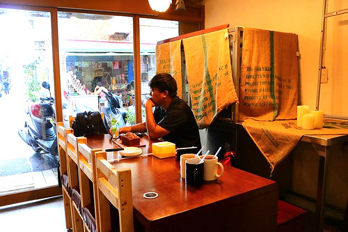 尼克叔叔創意廚房:【新北市中和美食】尼克叔叔創意廚房~平價異國料理/沒有過多商業化的裝潢/簡單溫馨的聚會好去處