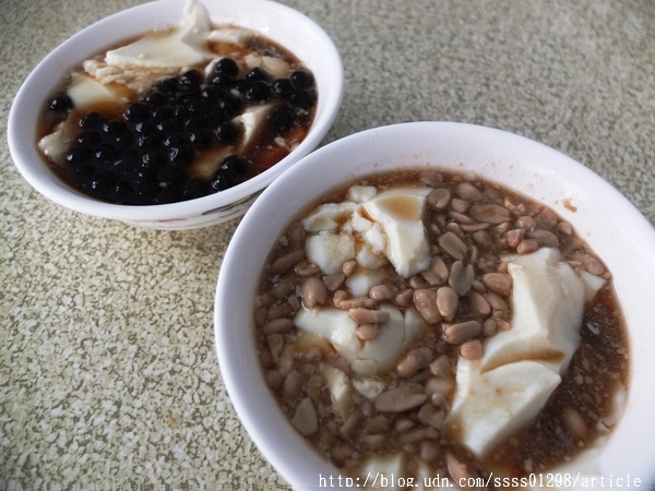 嘉樂豆花：【美食特搜。屏東市】嘉樂豆花。在地二十年豆花老店 冷熱甜湯通通有 傳統古早味下午茶