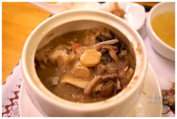 茶味真屋.阿明佛跳牆：三井旁高C/P值燉品【茶味真屋.阿明佛跳牆】