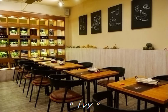 腰果花:新竹公道五。腰果花砧板原食料理