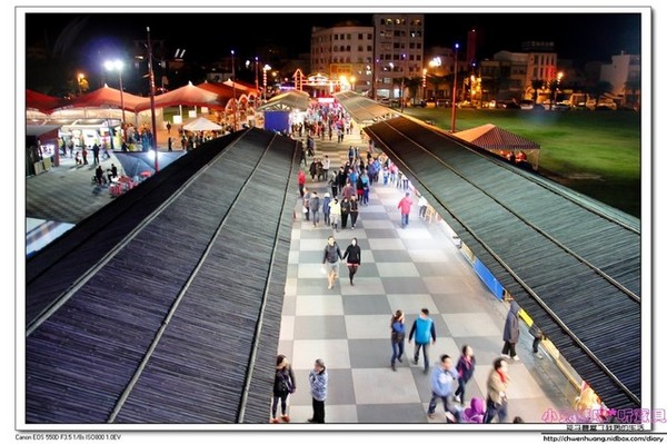 花蓮東大門國際觀光夜市:2016花蓮東大門夜市+花蓮太平洋燈會/排隊美食小吃/第一家烤肉/法式棺材板/炸螃蟹/妙不可言果汁/北港春捲