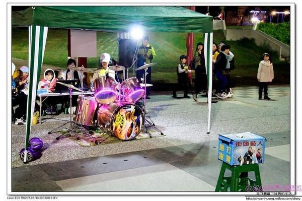 花蓮東大門國際觀光夜市:2016花蓮東大門夜市+花蓮太平洋燈會/排隊美食小吃/第一家烤肉/法式棺材板/炸螃蟹/妙不可言果汁/北港春捲