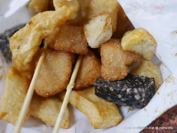 偉哥鹽酥雞(嶺東店)：【食記】台中偉哥鹽酥雞-嶺東店@南屯精密機械科學園區&嶺東科大 : 口感酥脆, 味道多元, 醬不醬都不差的海線老字號