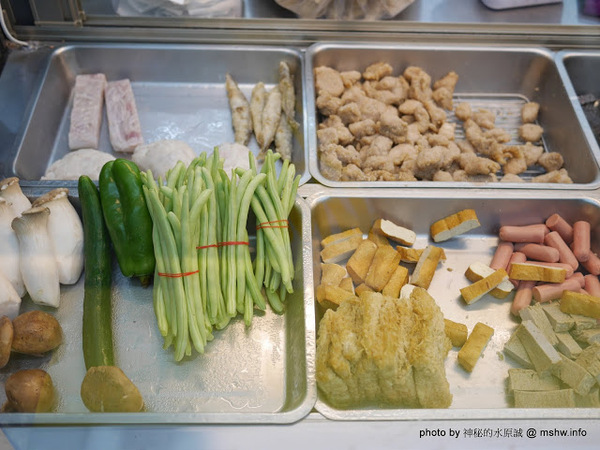 偉哥鹽酥雞(嶺東店)：【食記】台中偉哥鹽酥雞-嶺東店@南屯精密機械科學園區&嶺東科大 : 口感酥脆, 味道多元, 醬不醬都不差的海線老字號