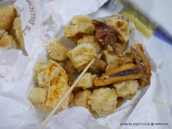 偉哥鹽酥雞(嶺東店)：【食記】台中偉哥鹽酥雞-嶺東店@南屯精密機械科學園區&嶺東科大 : 口感酥脆, 味道多元, 醬不醬都不差的海線老字號