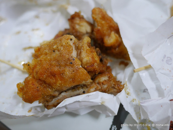 偉哥鹽酥雞(嶺東店)：【食記】台中偉哥鹽酥雞-嶺東店@南屯精密機械科學園區&嶺東科大 : 口感酥脆, 味道多元, 醬不醬都不差的海線老字號