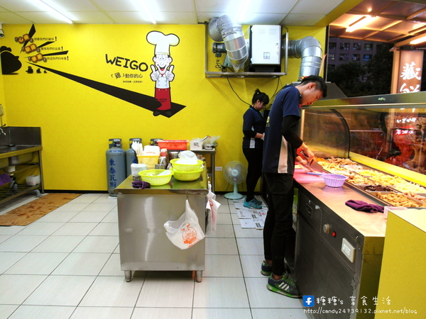 偉哥鹽酥雞(嶺東店)：〖台中│美食〗偉哥鹽酥雞(嶺東店) ❤ 校園銅板美食!!幾爸扣斗ㄟ當呷霸霸~大推黃金三角骨、脆皮雞排、魷魚圈、小黃瓜!!