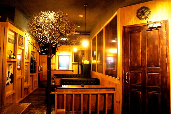 樹下 Undertree：樹下 Undertree