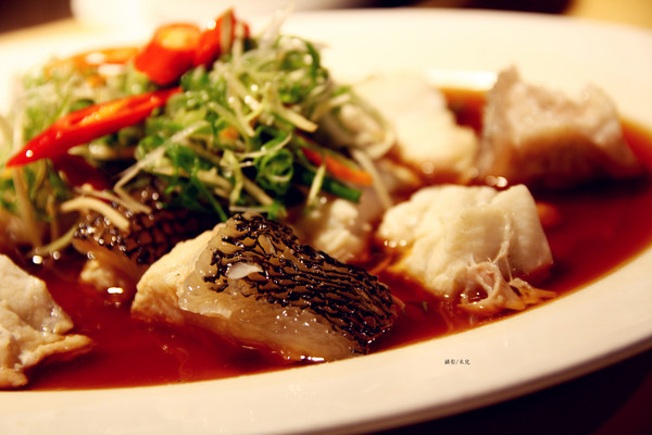 漁之村：【台北市松山區。台菜餐廳】漁之村海鮮餐廳 生猛海鮮 過年尾牙辦桌首選